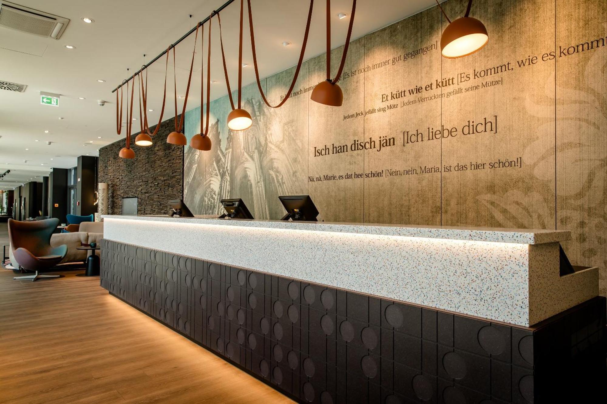 Motel One Koeln-Mediapark 외부 사진