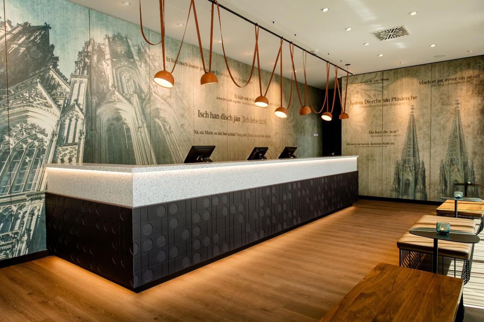 Motel One Koeln-Mediapark 외부 사진
