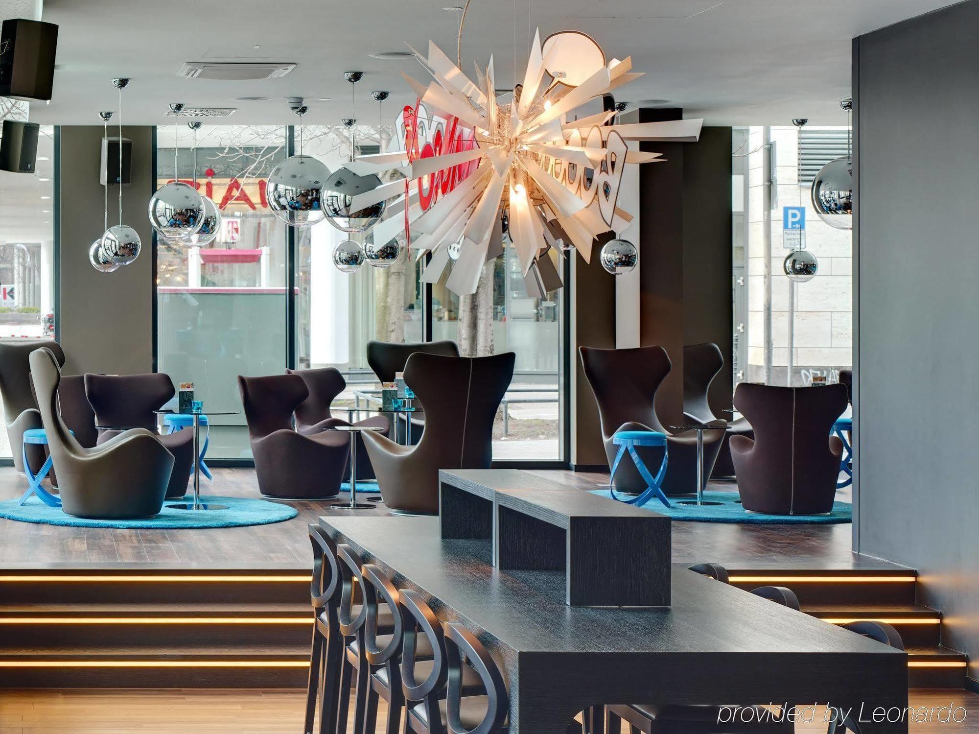 Motel One Koeln-Mediapark 외부 사진