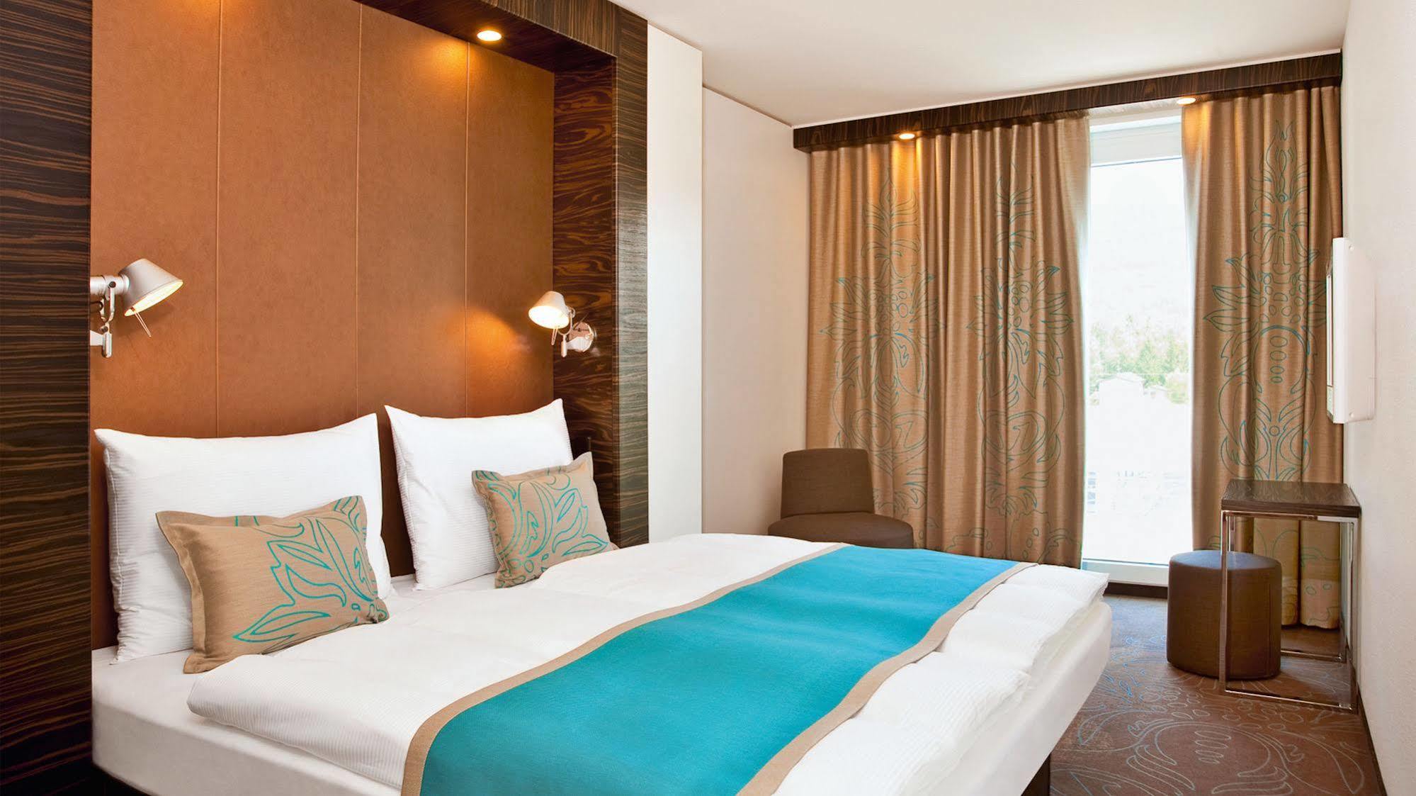 Motel One Koeln-Mediapark 외부 사진