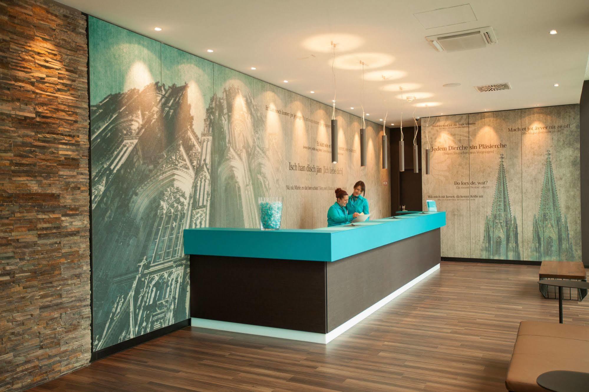 Motel One Koeln-Mediapark 외부 사진
